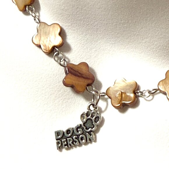 Caramel Mother of Pearl Flower Beaded Short Necklace+Dog Person PawPrint Pendant - Picture 1 of 13